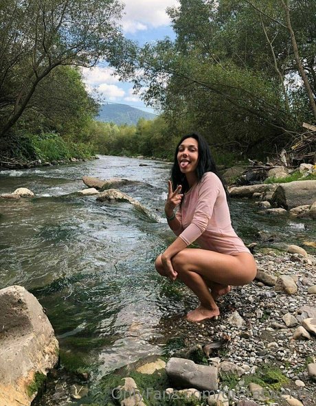 gretatwenty schauspielerin nackten fotos