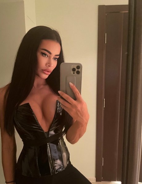 elena the beautiful schauspielerin freie bild