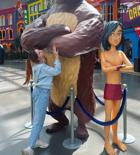 dasharkiss free kunst nackt galerien