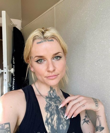 lavenderquinn exklusive hd bild