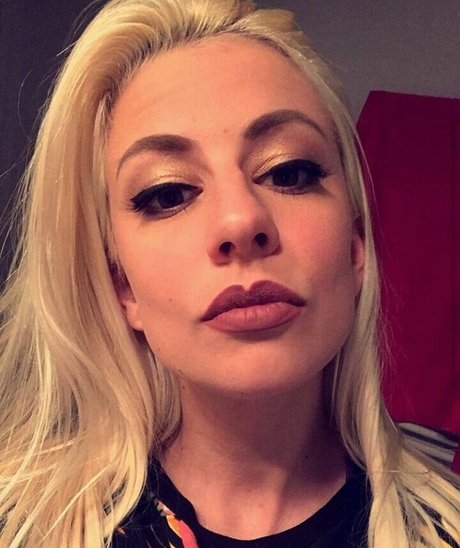 Jessie Volt hübsche perfekte fotos