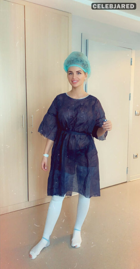 Charlotte Knight kunst schöne galerie