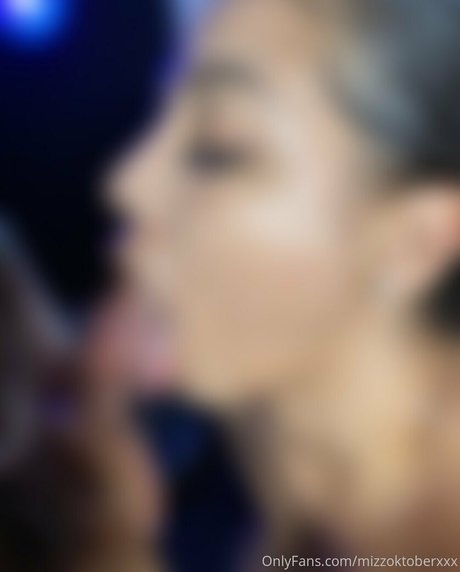 mizzoktoberxxx exklusive nackten galerie