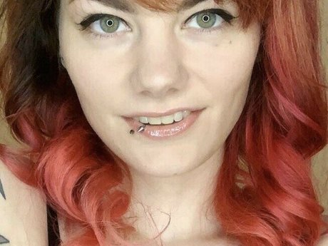 Skyla Rayne exklusive erwachsene bilder