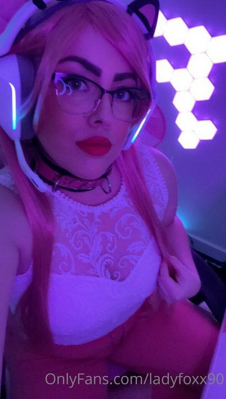 ladyfoxx90 freie pornographische fotos