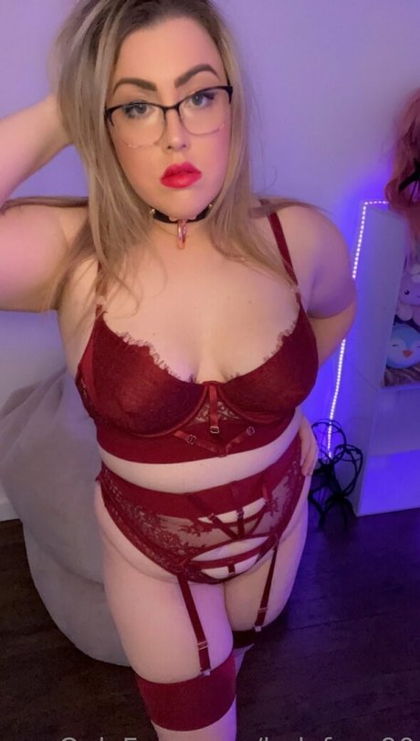 ladyfoxx90 schöne pornostar bild