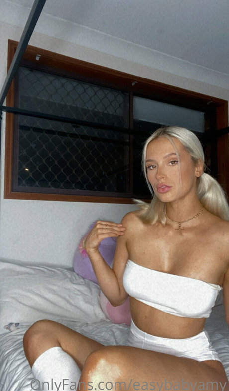 easybabyamy nacktheit sex bilder