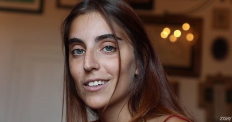 kurvige amateur-onlyfans kunst hd bilder