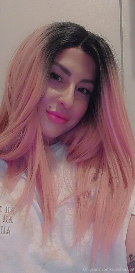 adelezora leefree exklusive erwachsene galerie