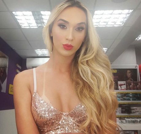 Nathalia Bahls model freie bild