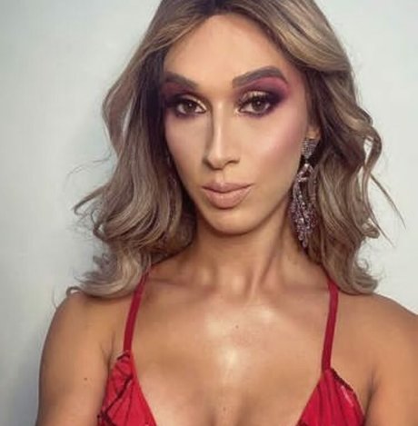 Nathalia Bahls kostenlose nacktheit bild