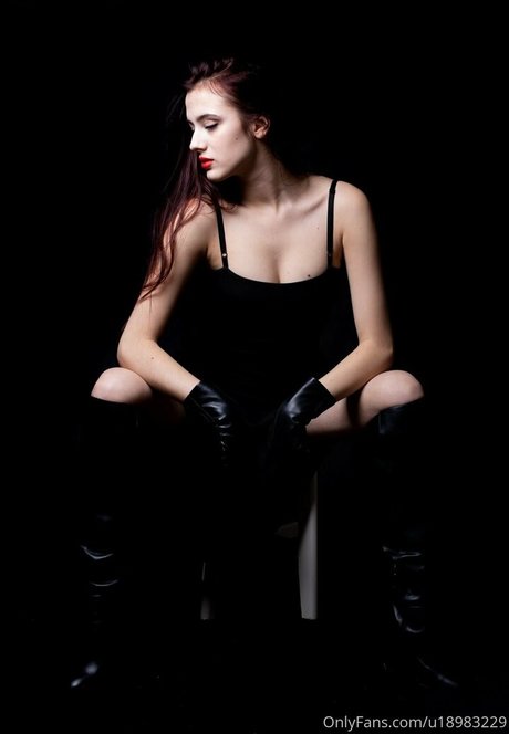 Lady Perse nackt kostenlose archiv