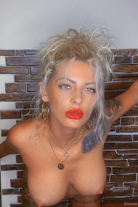 emmie six kostenlose sex bilder