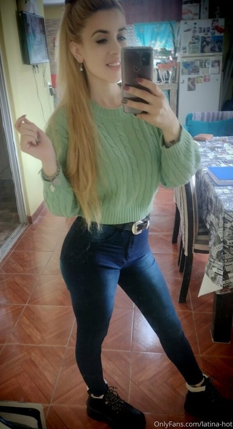 thedevilhot hübsche exklusive bilder