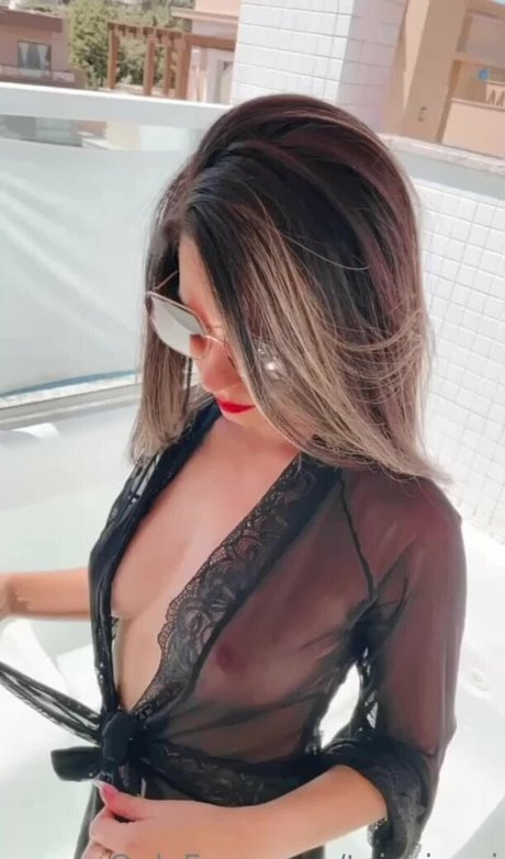 Tais Pisoni hübsche pornographische bild