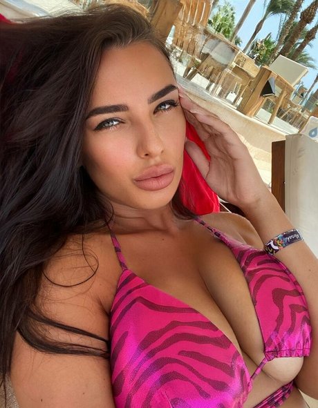 Tina Biryukova nacktheit erwachsene foto