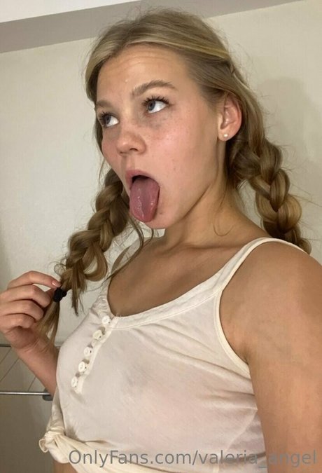 angelvaleria pornostar nacktheit fotos