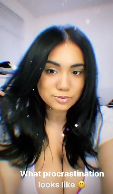 mynamesydalia heiße kunst galerien