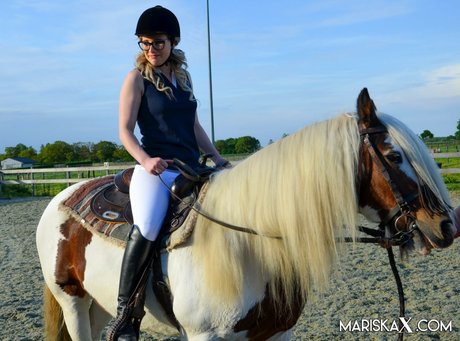 Hete Tina xxx erotische foto