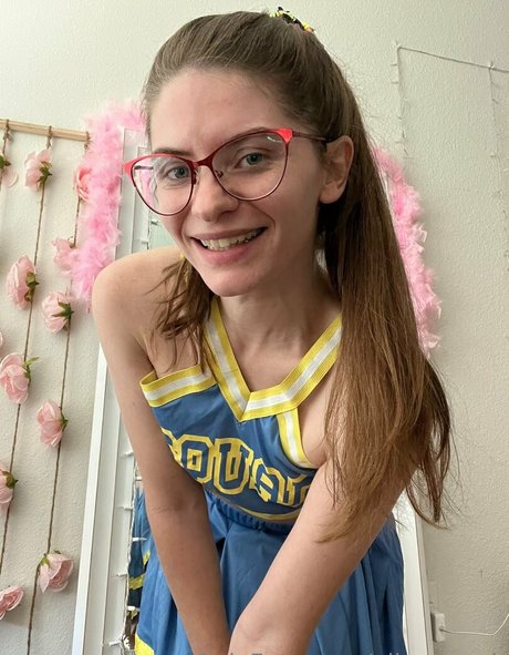 Alice March kostenlose porno galerien