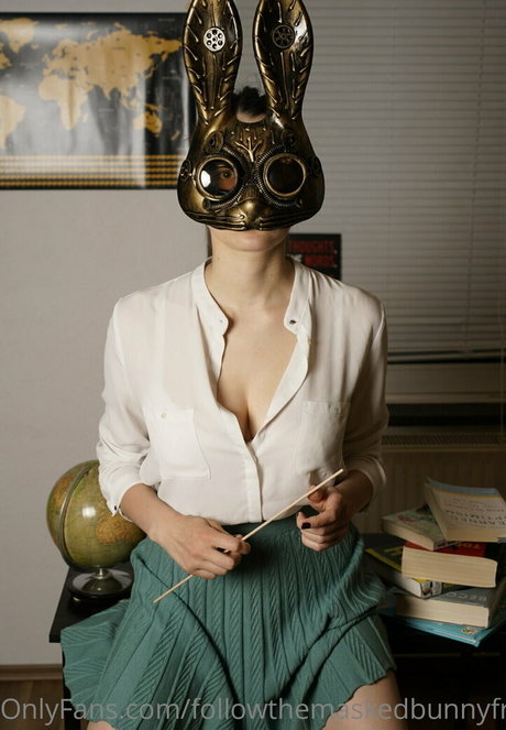 followthemaskedbunnyfree pornostar hübsche fotos