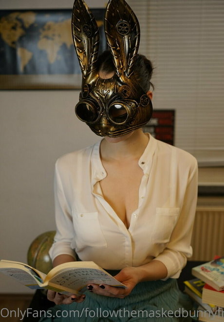followthemaskedbunnyfree xxx bild