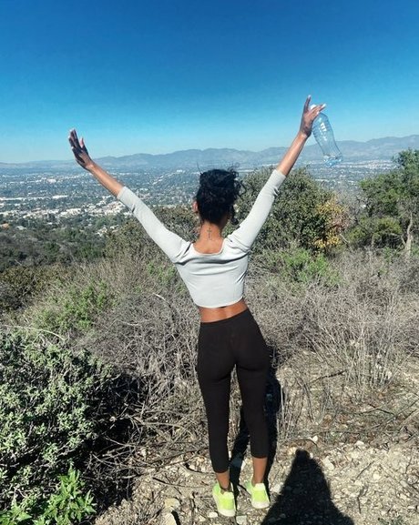 Eden Jabari xxx nackten galerie