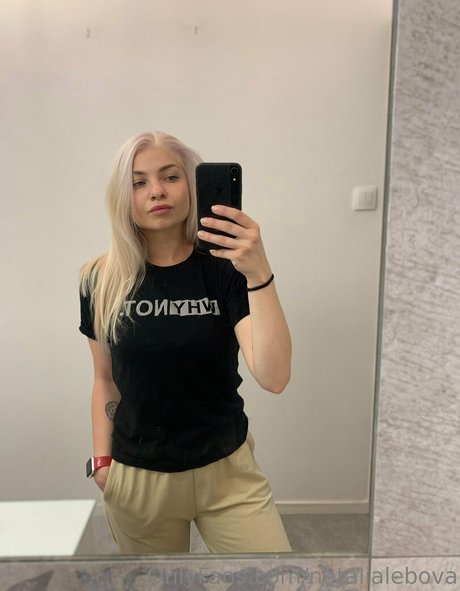 natalialebova erotische kunst galerien