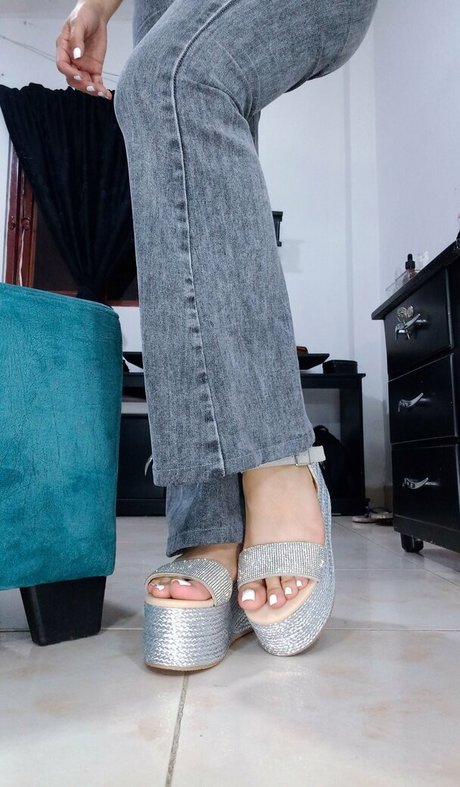 Angiiefeet pornografische fotos