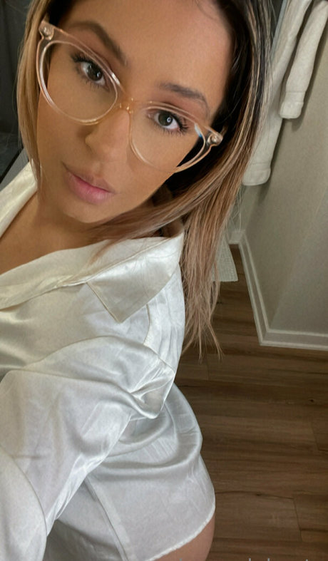 Missmadalyn kostenlose heiße bild