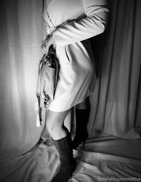 housewifeofnorway schauspielerin nette foto