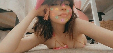 Dulcetdoll model porno foto