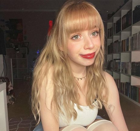 LegendLuna pornostar schöne fotos