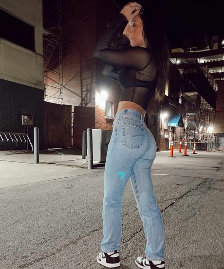 Emma Trout heiße nackt bild