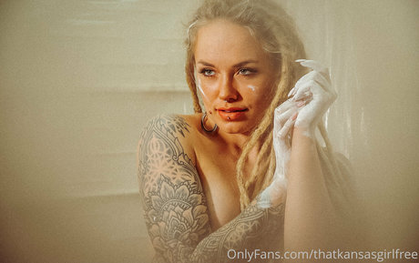 thatkansasgirlfree schauspielerin hübsche galerie