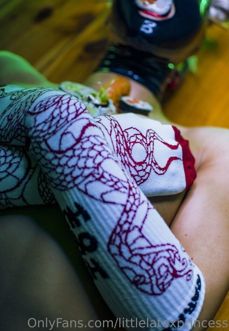 littlelatexprincess freie porno foto