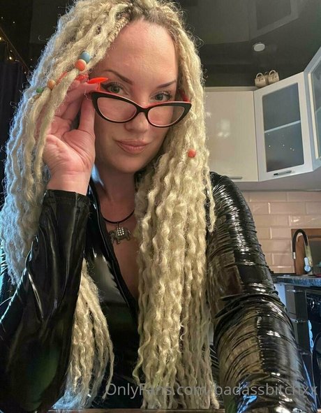 badassbitchxx heiße nacktheit galerien