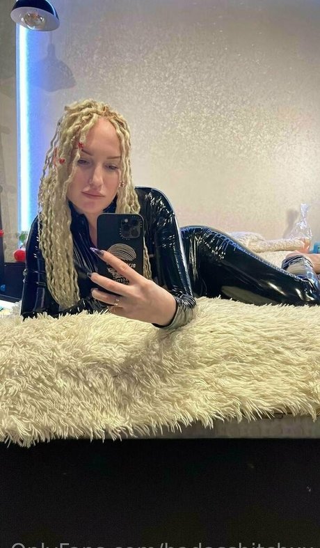 badassbitchxx schauspielerin akt foto