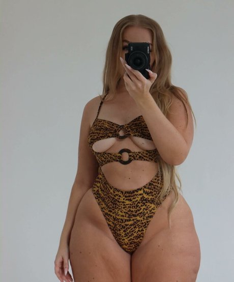 Emma Haggstrom sexy nackt bild