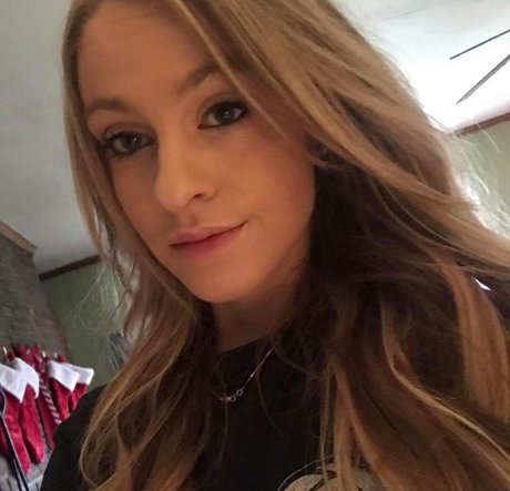 Kenzie Colvard schöne pornografische galerien