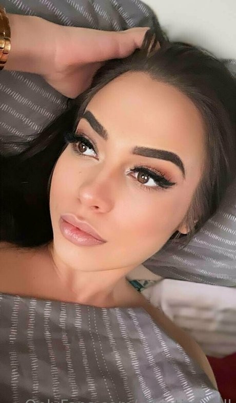 christinedoll pornostar perfekte bilder