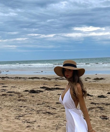 Ella Grace Cervetto model hd galerien