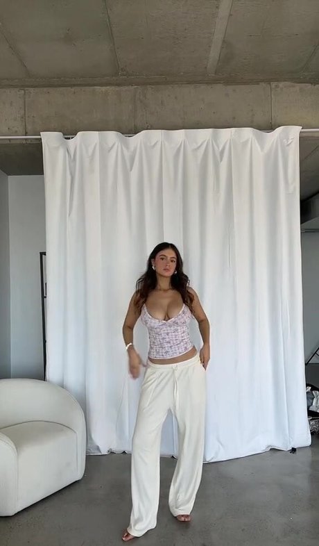 Ella Grace Cervetto perfekte nackten fotos