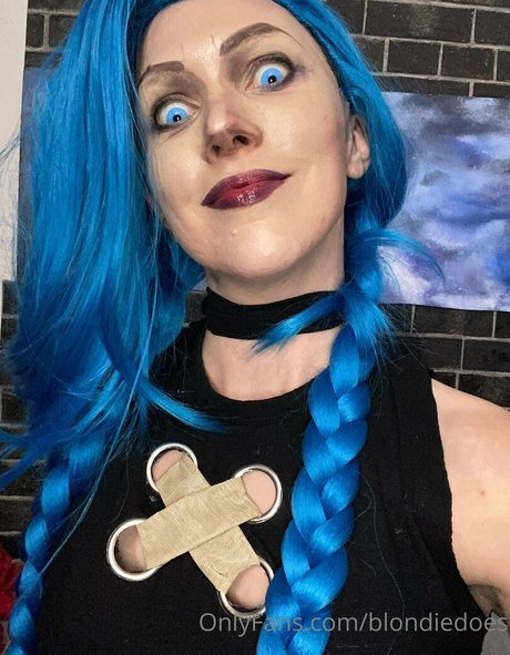 blondiedoes pornostar heiße bilder