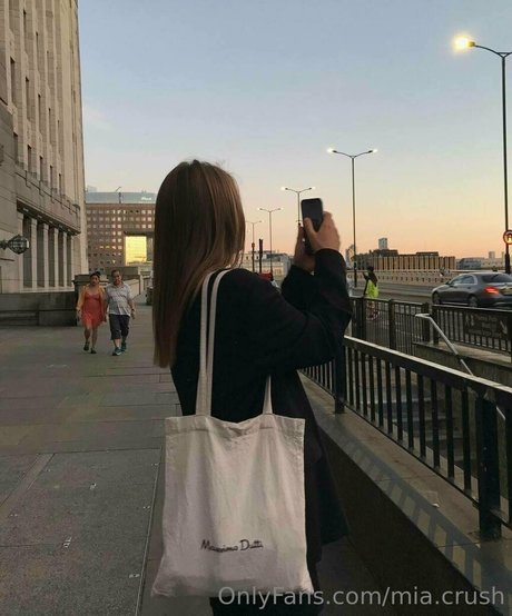 raketaraketa1998 erwachsene kunst galerie