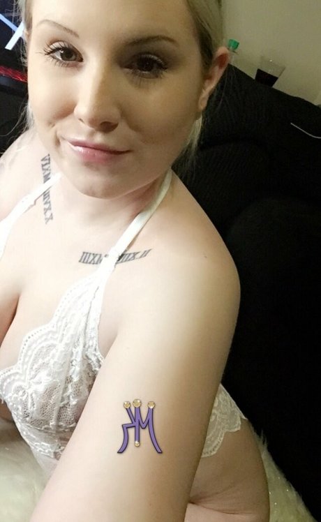 katiiemae model nackte archiv