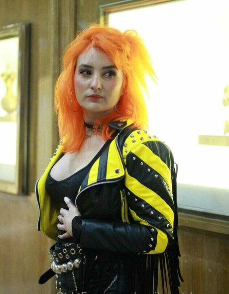 aprilswetdreams erwachsene nackt bild