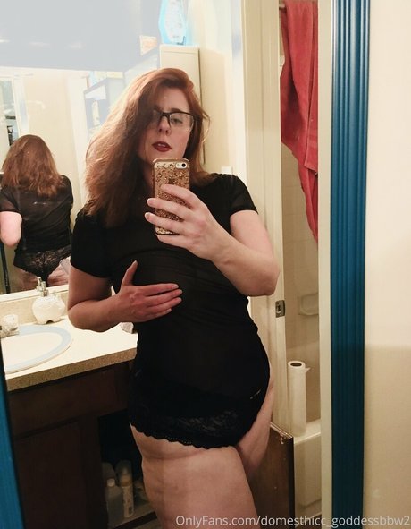 domesthicc goddessbbw2 schauspielerin nette foto