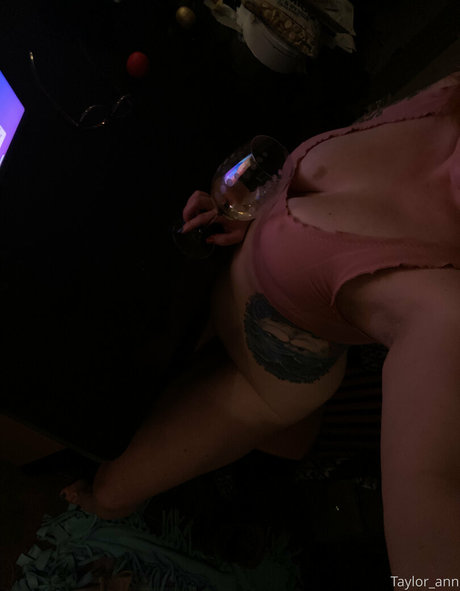taylorann69 exklusive pornographische fotos