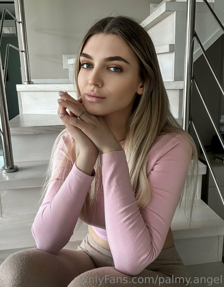 palmy angel hübsche nackte galerie